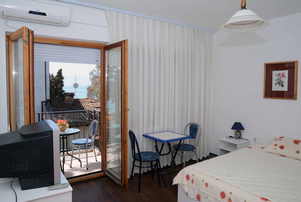 Vila Delfin Ohrid Buitenkant foto