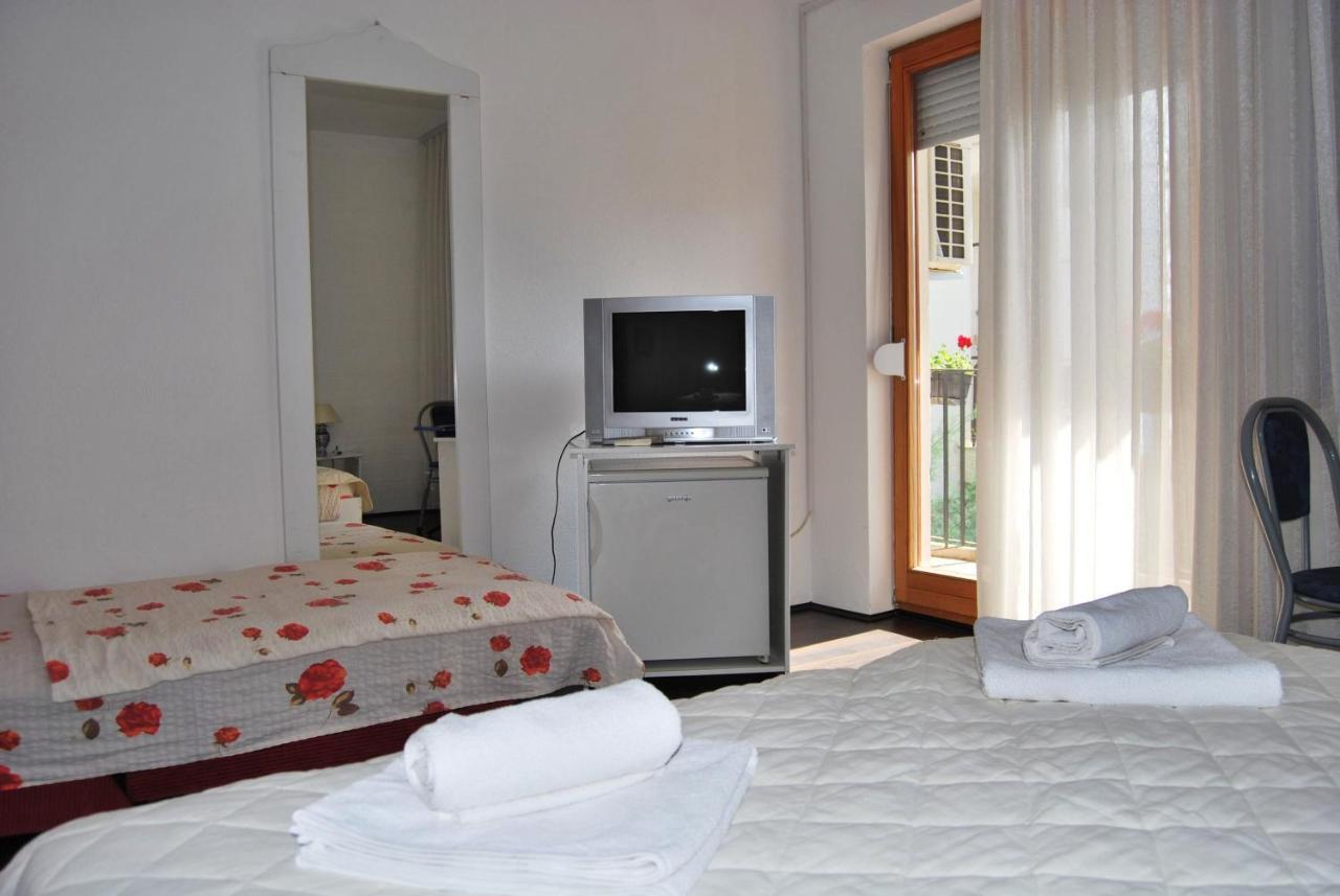 Vila Delfin Ohrid Buitenkant foto