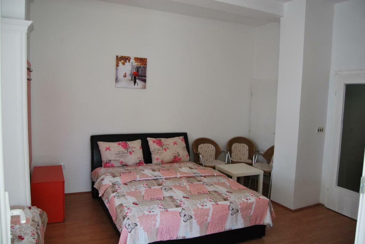 Vila Delfin Ohrid Buitenkant foto