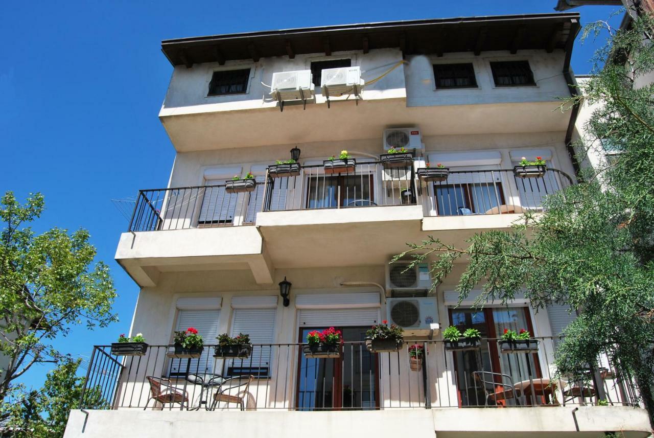 Vila Delfin Ohrid Buitenkant foto